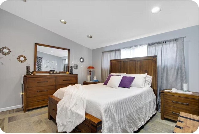 Building Photo - Furnished 1-Bedroom Apartment with Private Entrance and Free Laundry
