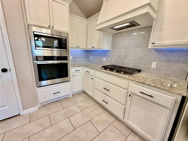 Building Photo - 3004 NW 183rd St