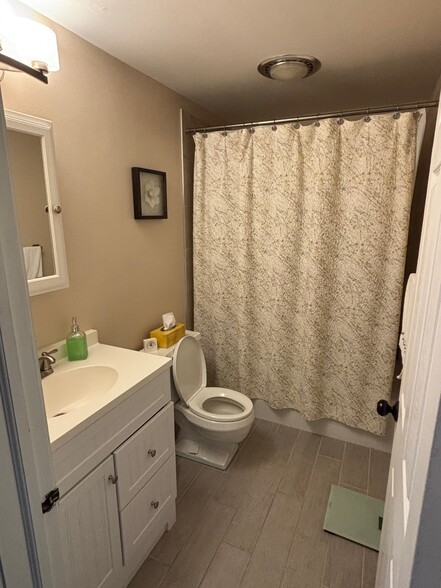 Bathroom - 20 Guilford Ln