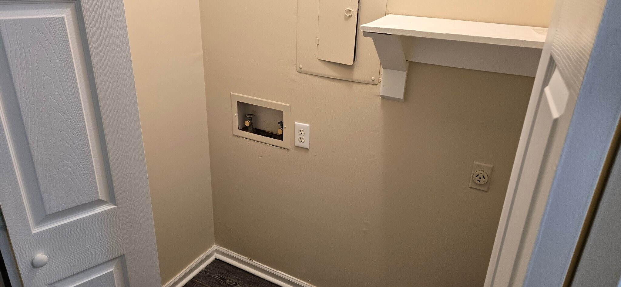 Building Photo - 4901 Walingford Dr