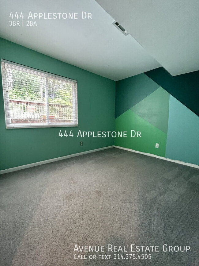 Building Photo - 444 Applestone Dr