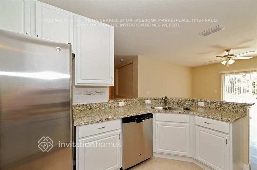 Building Photo - 2071 Kabat Ave