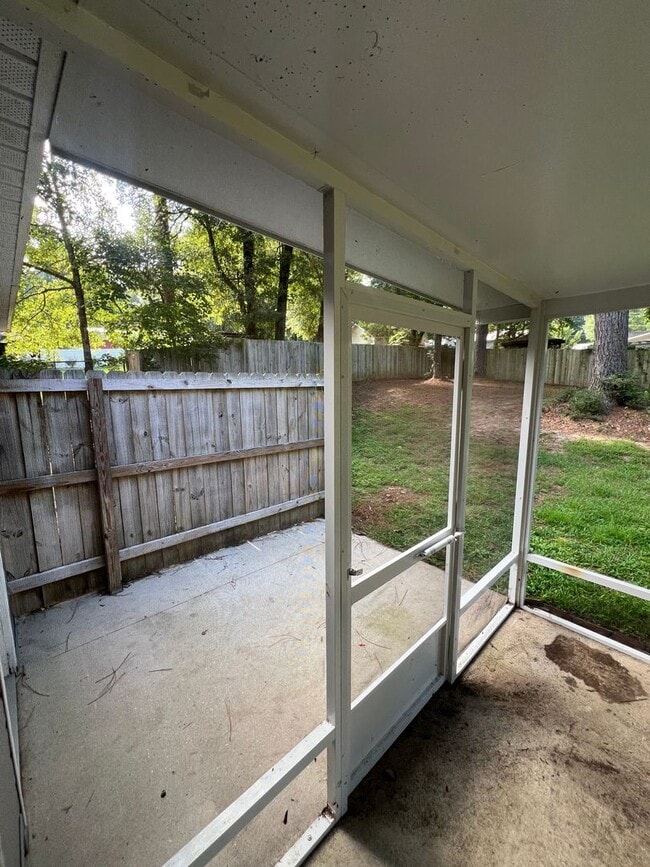 Building Photo - Available April!