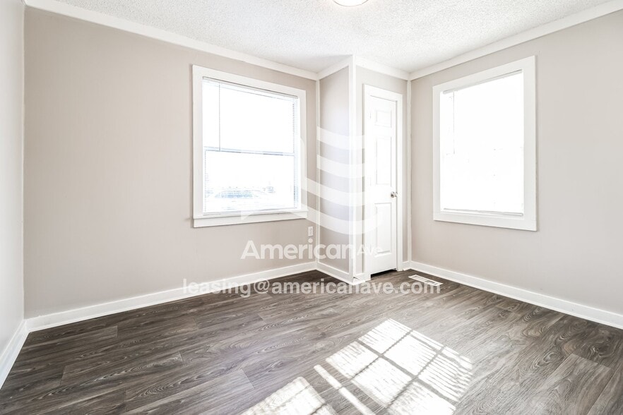 Building Photo - 307 Water St