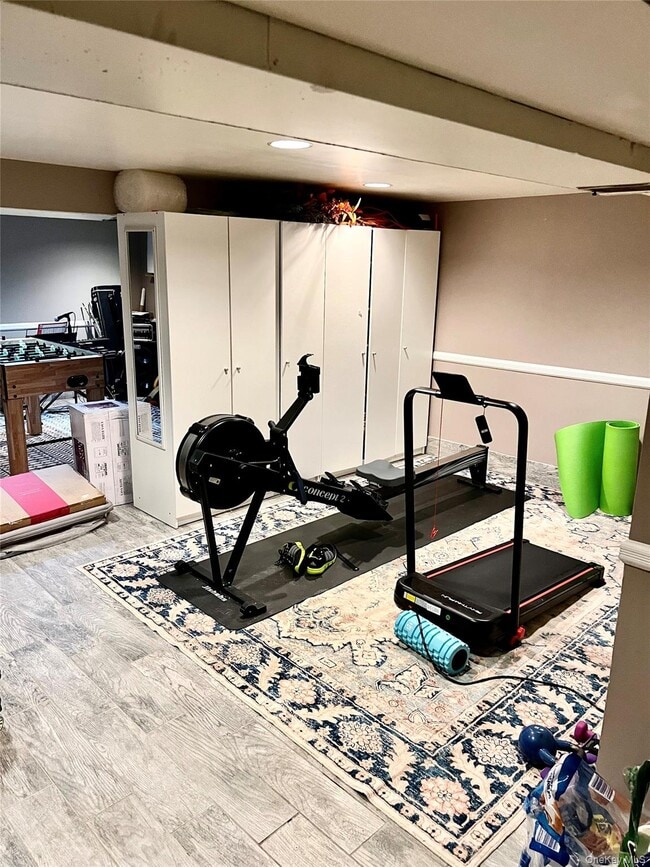 Building Photo - 46 Beechwood Rd