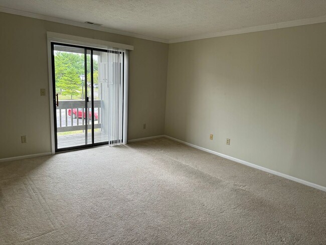 Building Photo - 1 Bed 1 Bath Apartment Northwest Columbus