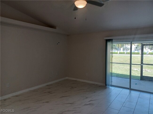 Building Photo - 1109 SE 5th Ct