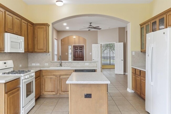 Building Photo - 10108 Channel Island Dr