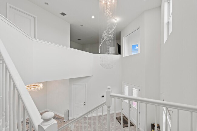 Building Photo - 15134 Cameo Ct