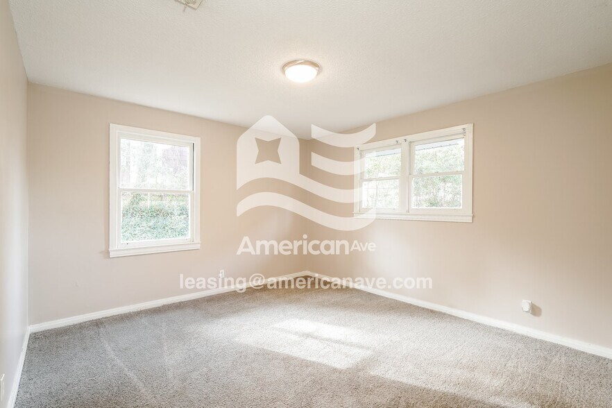 Building Photo - 3028 Acorn Rd