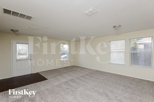 Building Photo - 3824 Bandera Ranch Rd