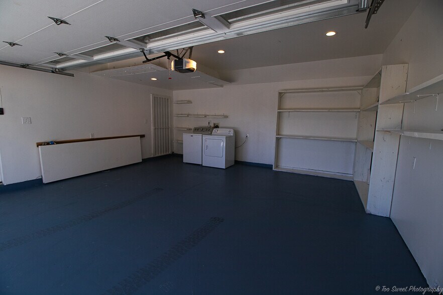 Building Photo - 2614 Chariton St