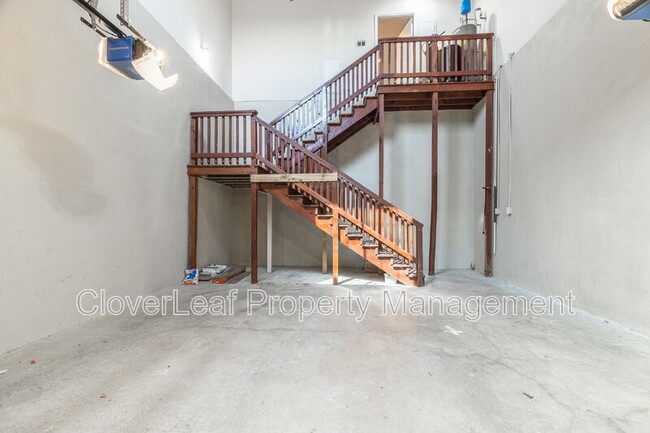 Building Photo - 407 Marbella Vista