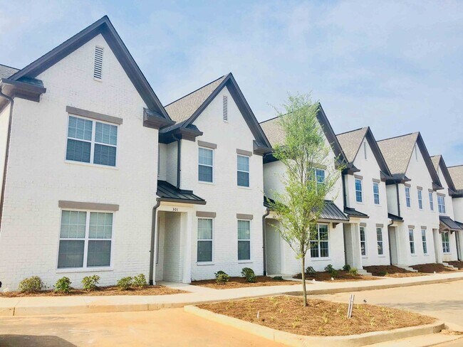 Building Photo - The Mill 1201