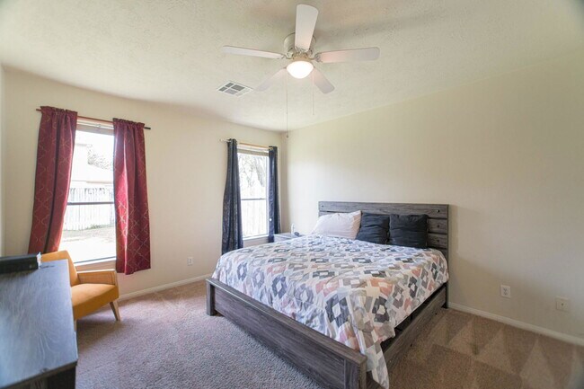 Building Photo - 1111 Turnberry Park Ln