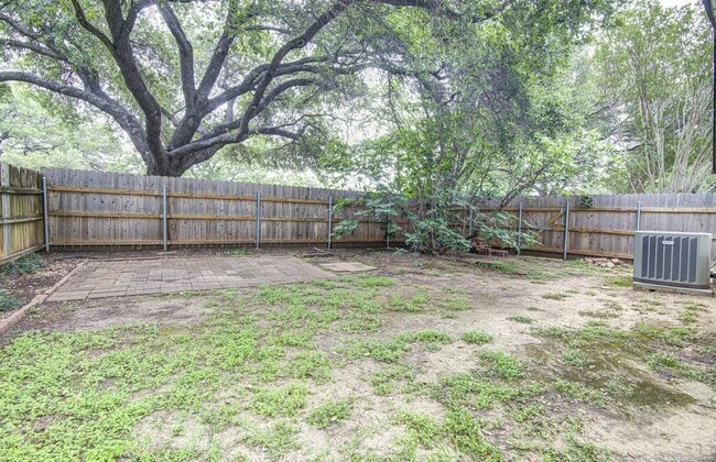 Building Photo - 12430 Wycliff Ln