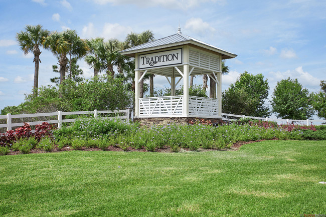 Building Photo - 11461 SW Waldorf Ct