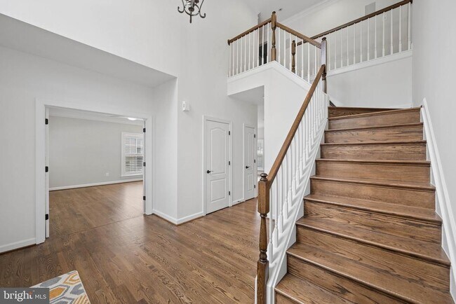 Building Photo - 110 Bedrock Dr