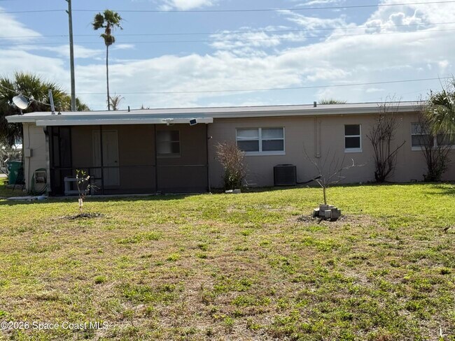 Building Photo - 910 S Orlando Ave