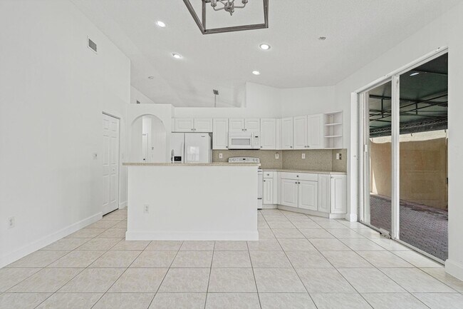 Building Photo - 11255 NW 53rd Ln