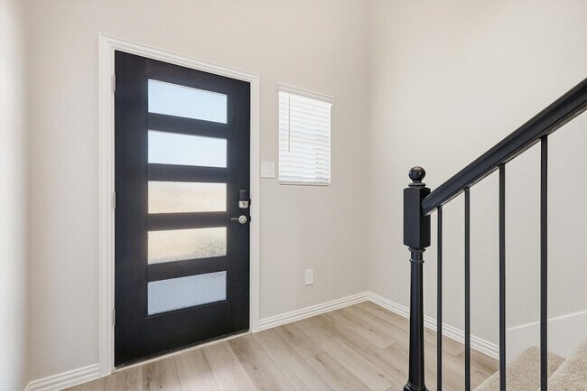 Building Photo - 5611 Chasewood Dr