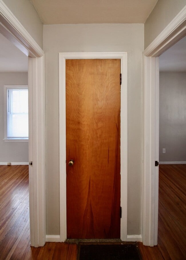Building Photo - 3 bedroom house for rent