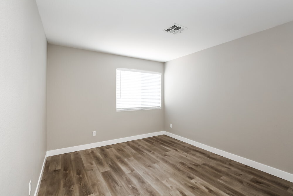 Building Photo - 104 Escada Ln