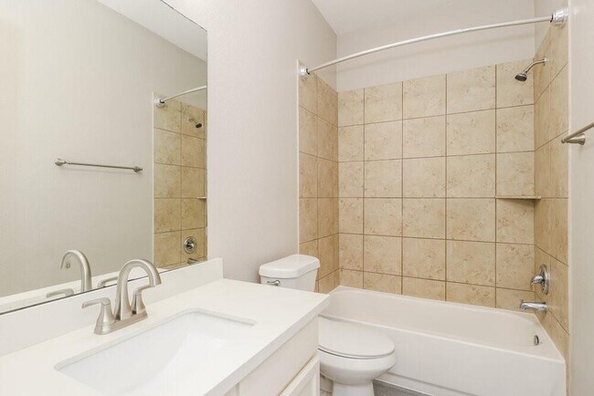 Building Photo - 18460 Sunrise Maple Dr
