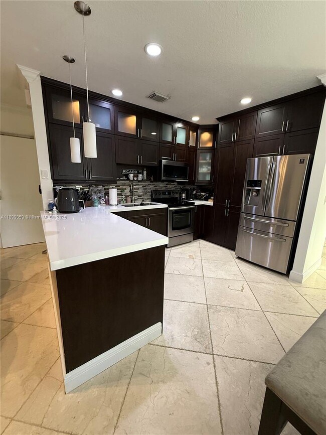 Building Photo - 2807 SW 145th Ave
