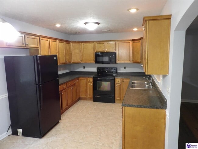 Building Photo - 101 College Station Ct