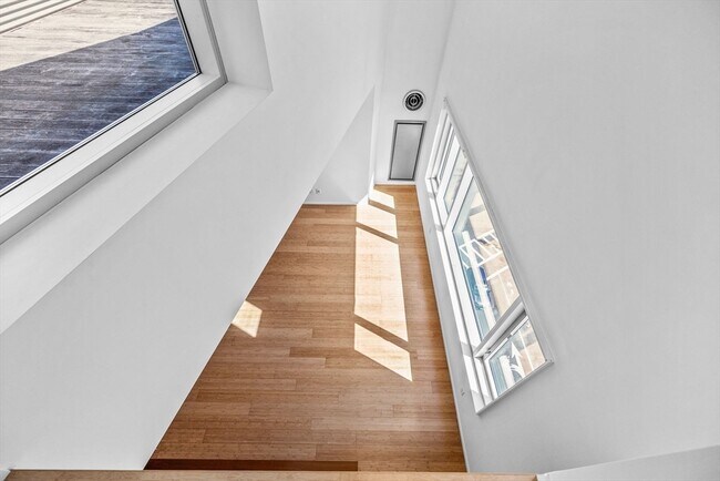 Building Photo - 141 Dorchester Ave