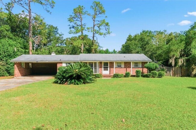 Primary Photo - 704 Fort King George Dr