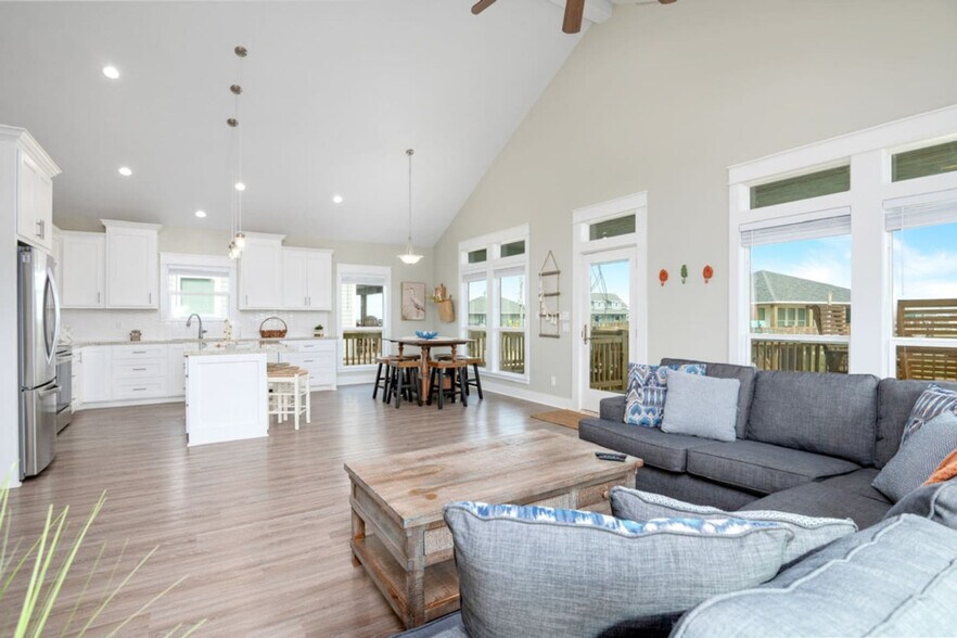 Building Photo - 951 Gulf Shores Dr