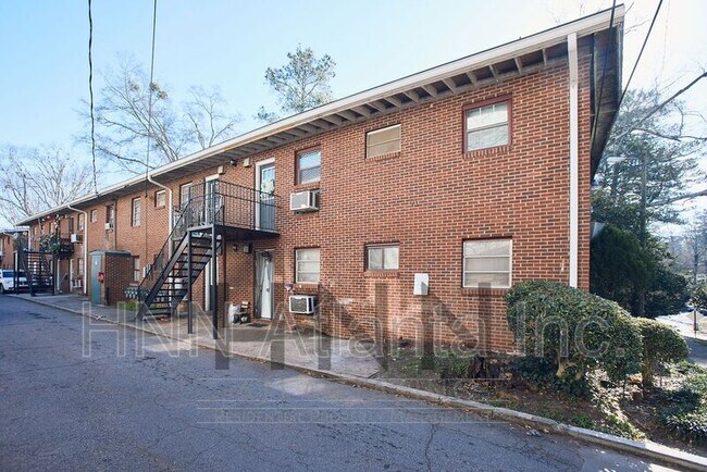 Primary Photo - 2157 Lenox Rd, NE