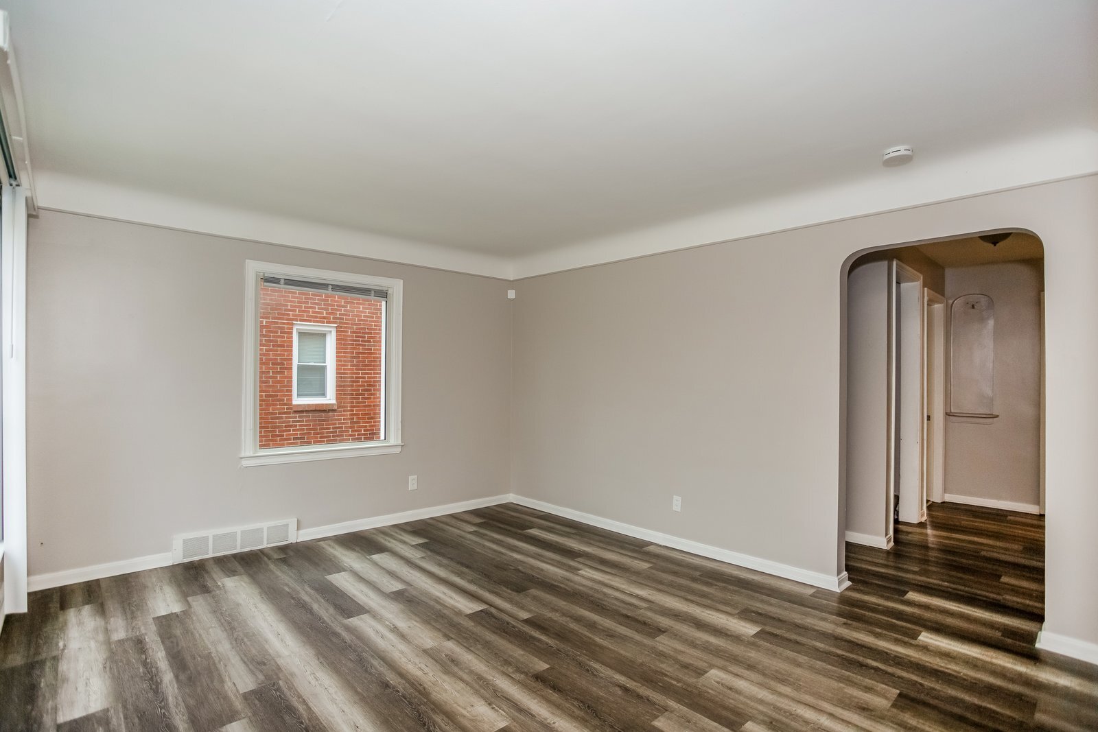 Building Photo - 20894 Lancaster St