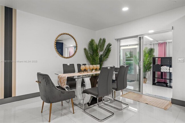 Building Photo - 390 NW 40th St