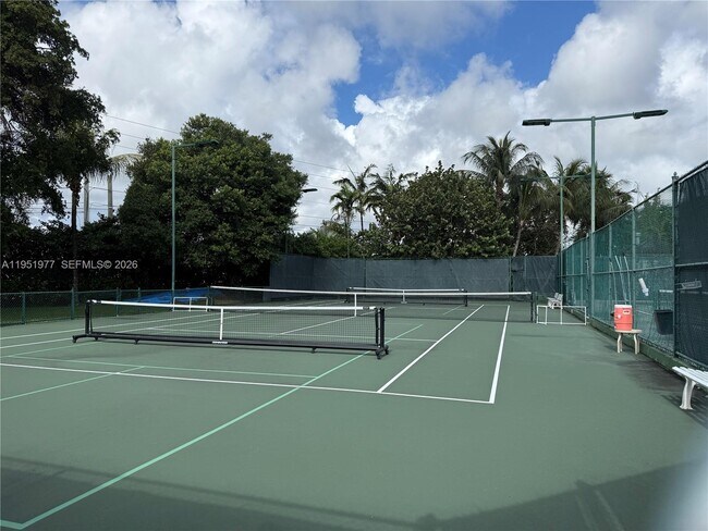 Building Photo - 4000 Towerside Terrace