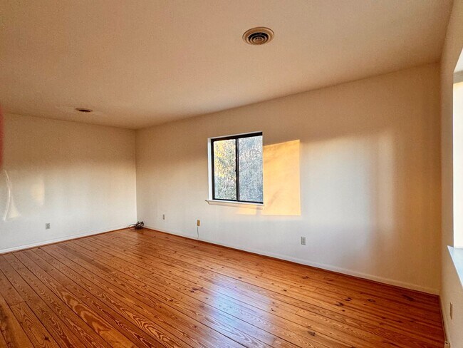 Building Photo - 2442 Red Hill Road