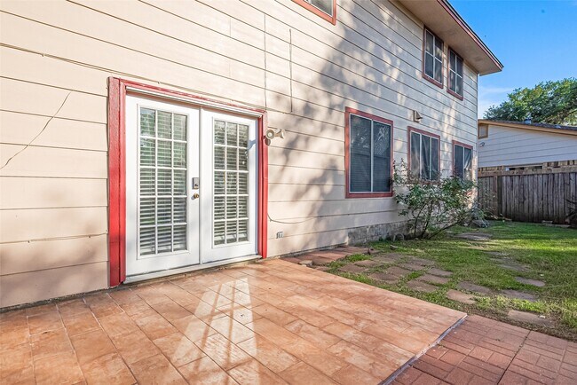 Building Photo - 5127 Smokey River Dr