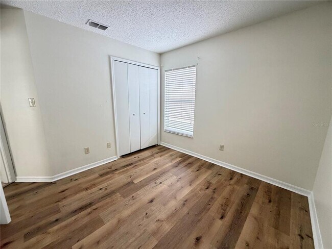 Building Photo - 2418 Harbor Town Dr