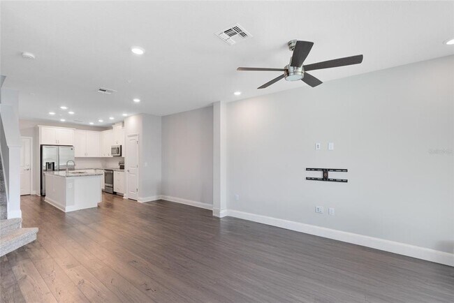 Building Photo - 8673 Tavistock Lakes Blvd