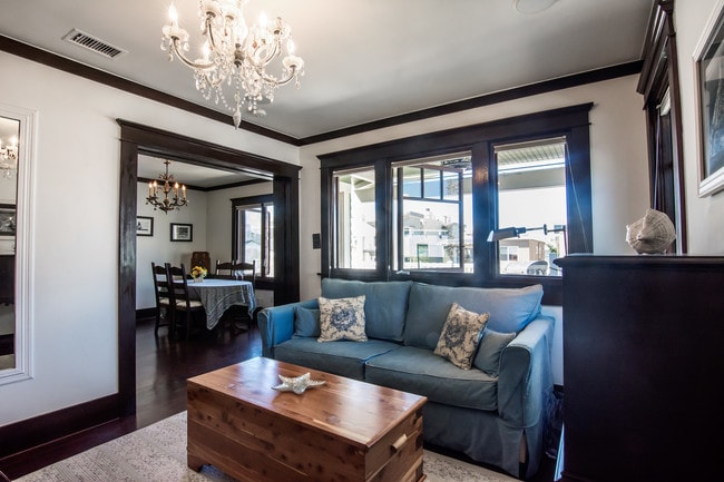 Building Photo - 312 Manhattan Ave