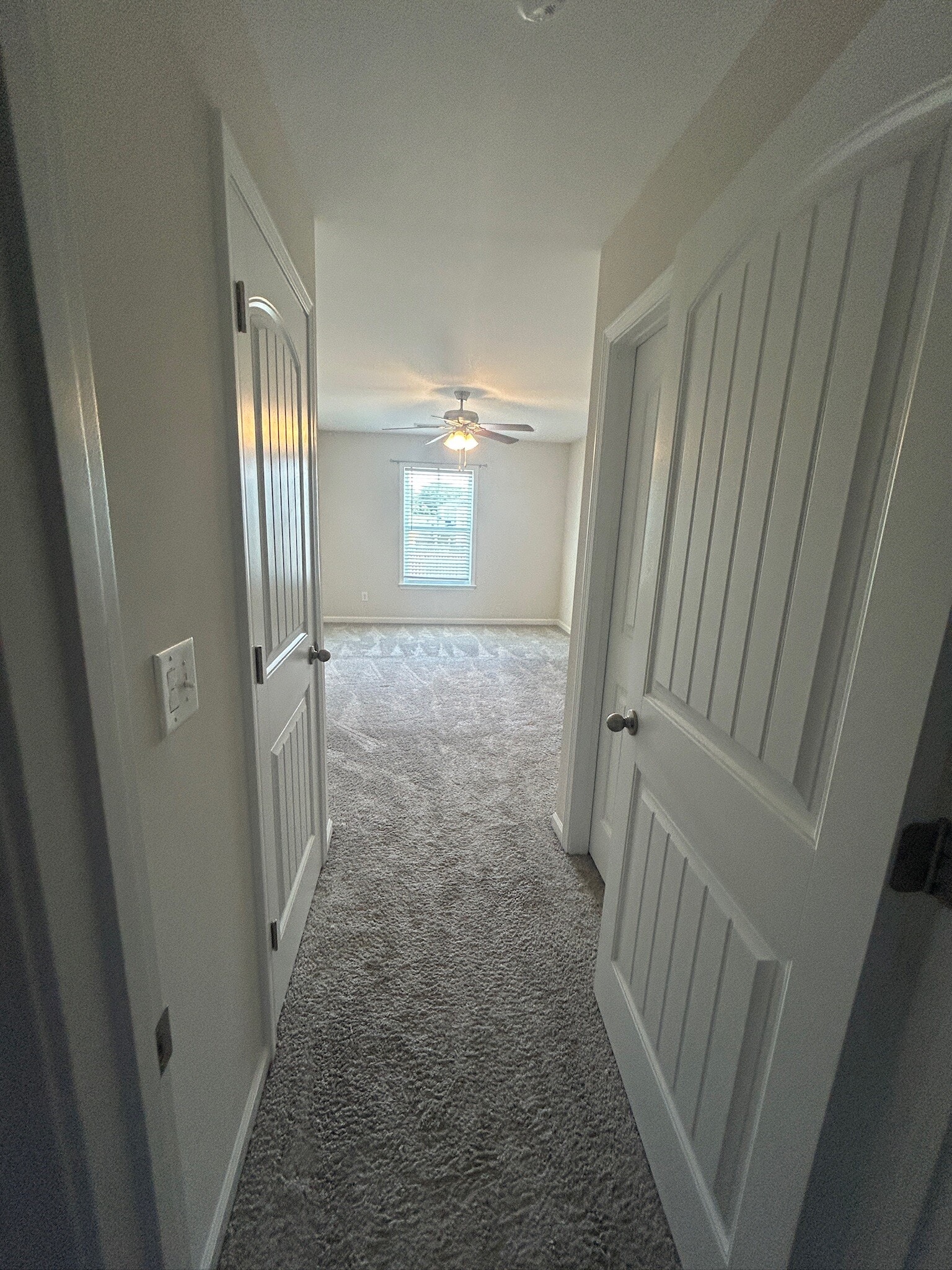Master bedroom entryway - 191 Silver Run Pl