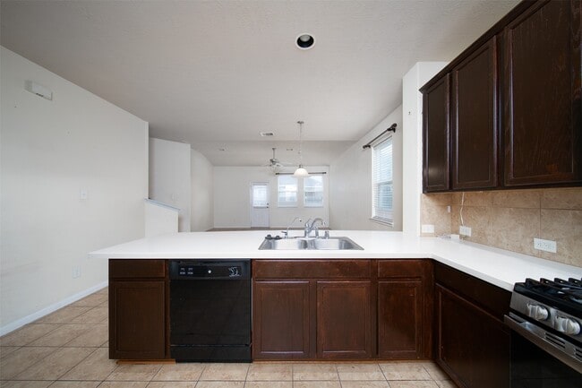 Building Photo - 19543 Otter Trail Ct