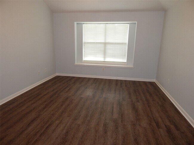 Building Photo - 6406 Horsepen Bayou Dr