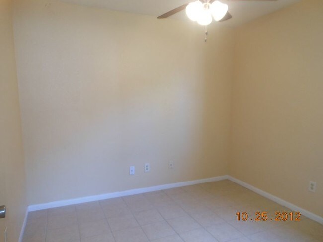 Building Photo - 201 Jason Dr