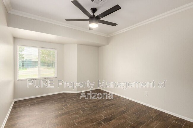 Building Photo - 6317 E Carolina Dr