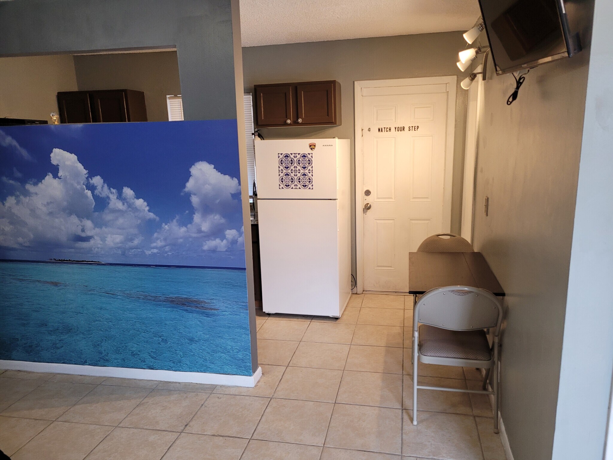 Building Photo - 129 SE 2nd Ter