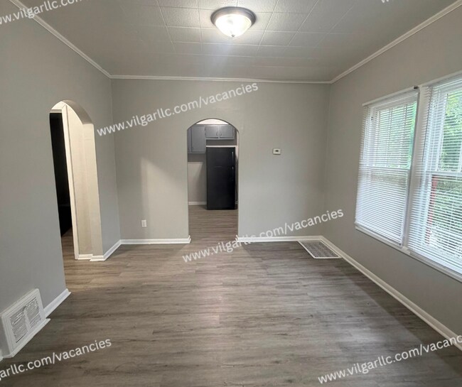 Building Photo - 4200 Jefferson St