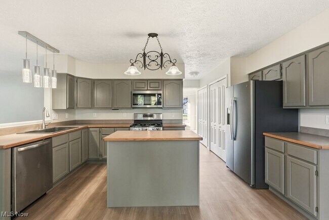 Building Photo - 4113 Shenandoah Pkwy